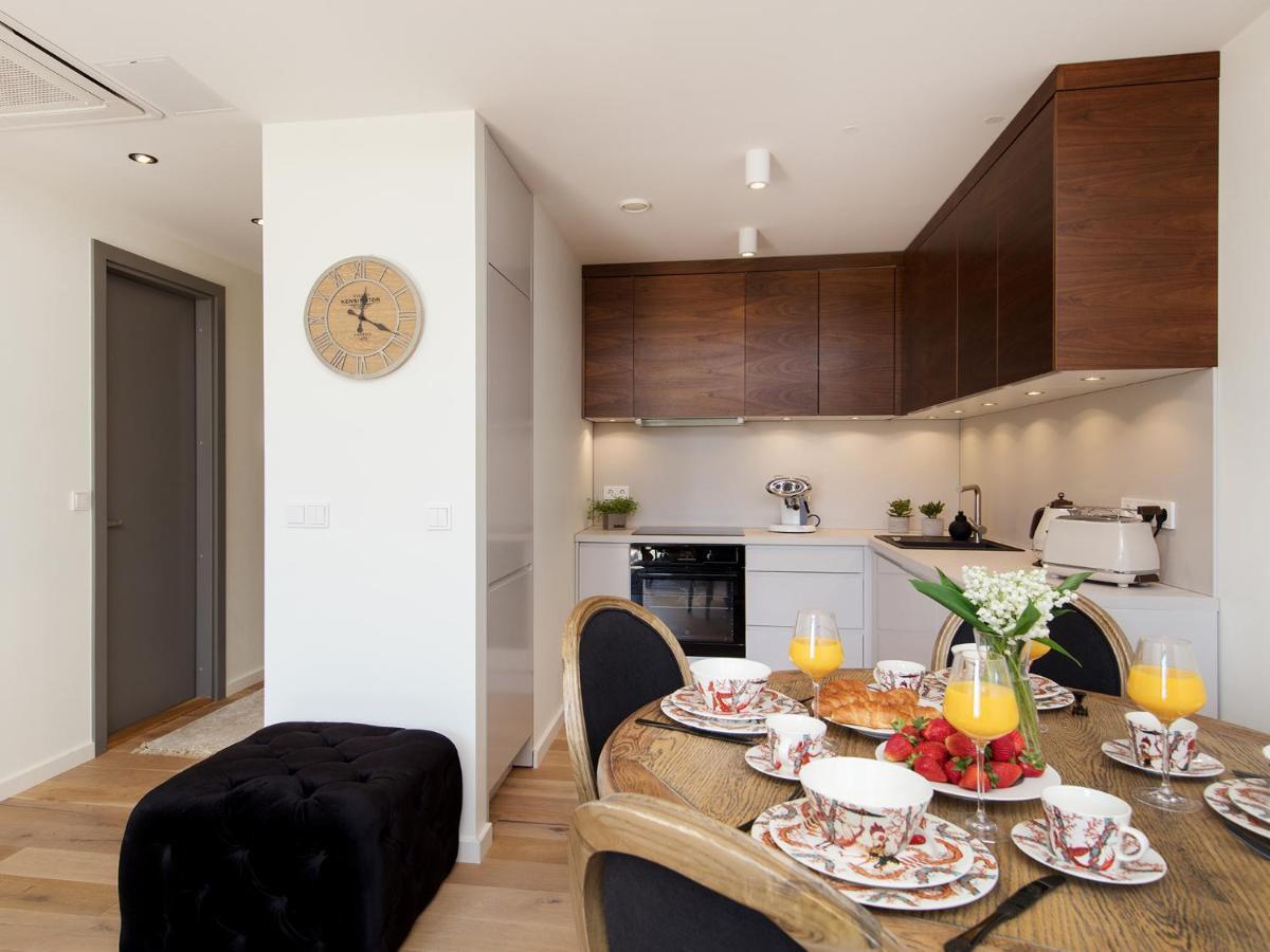 One Apartments 페르누 외부 사진